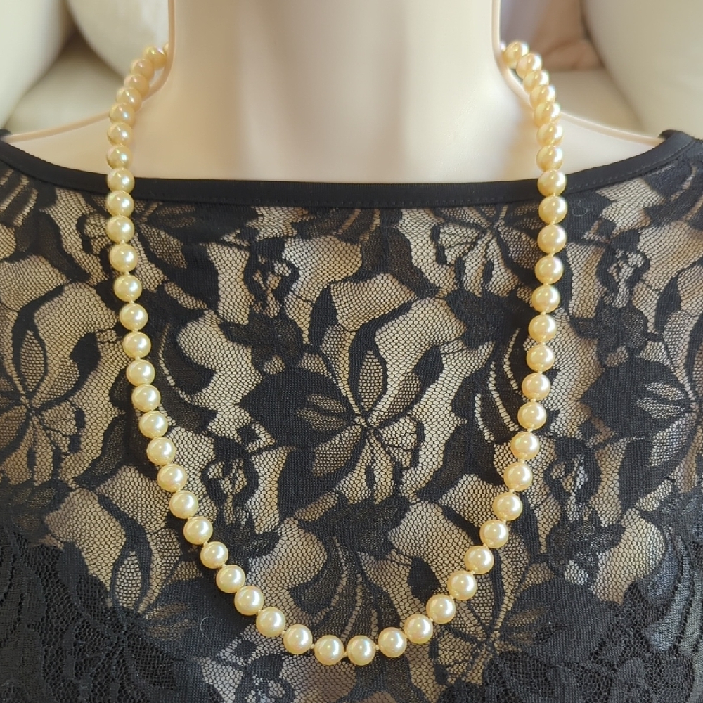 Vintage Trifari Pearl Necklace - Single Strand Knotted - Original Box